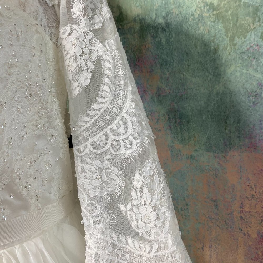 David's Bridal Oleg Cassini Elegant Ivory Lace A-Line Wedding Dress 3/4 Slvs 22W - Picture 11 of 14